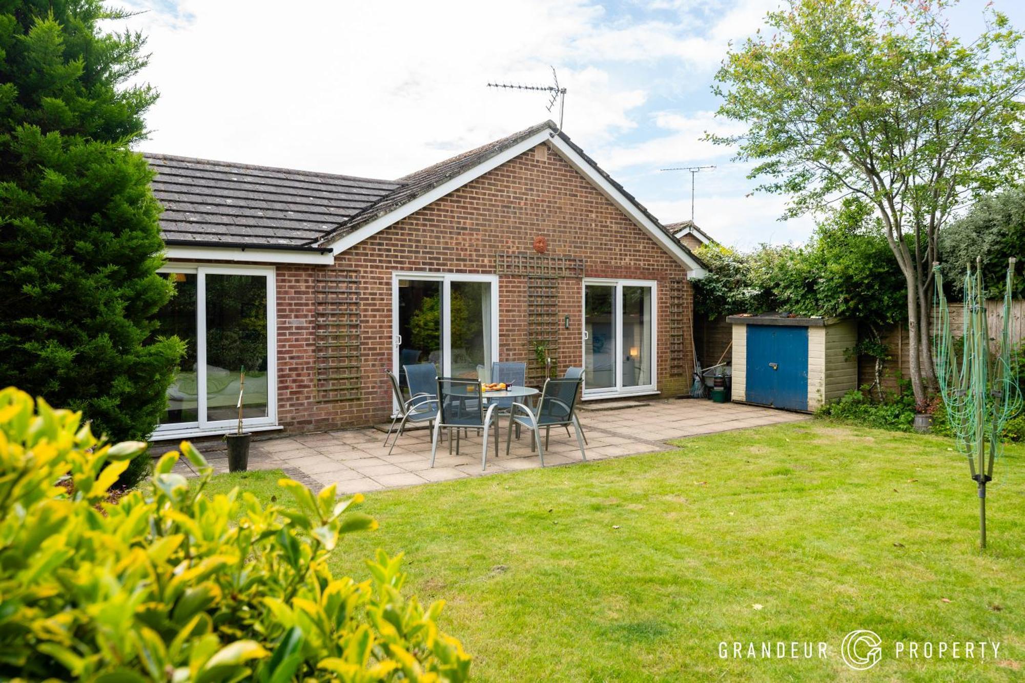 Bracken Bliss By Grandeur Property Ferndown Exterior photo